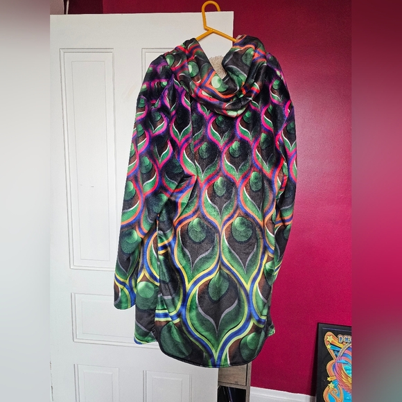 Electro Threads Dream Cloak 3X - Picture 2 of 3